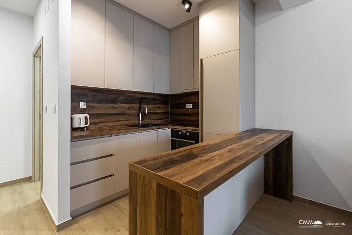 Bečići’de Tek Yatak Odalı Daire – Tamamen Eşyalı!