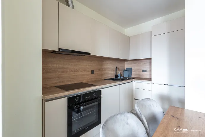 # 6566 Budva merkezinde yeni inşa edilmiş binada daireler