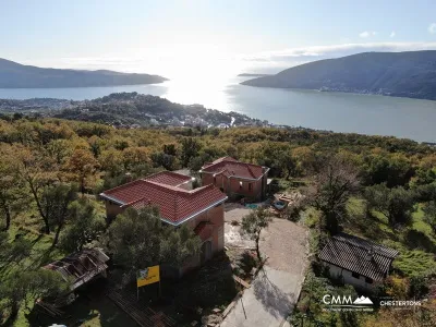 Urbanizovan plac za izgradnju dve vile u Trebesinu, Herceg Novi