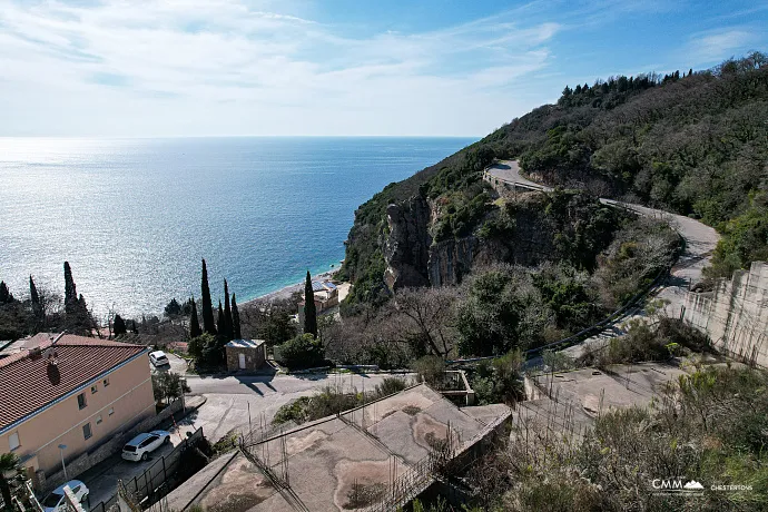 Rezevici'de apart otel projesi olan 1580 m2 arsa