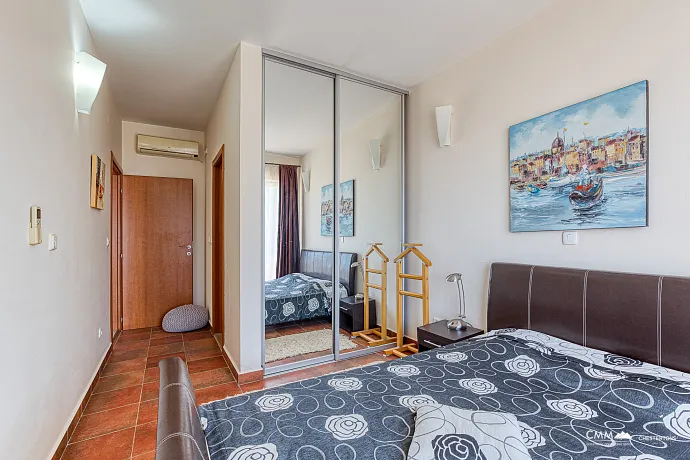 Becici'de deniz manzaralı villa