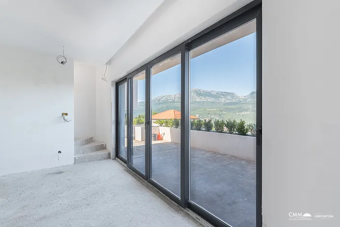 Herceg Novi – Panoramik Körfez Manzaralı Lüks Dubleks