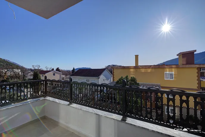 # 6566 Budva merkezinde yeni inşa edilmiş binada daireler