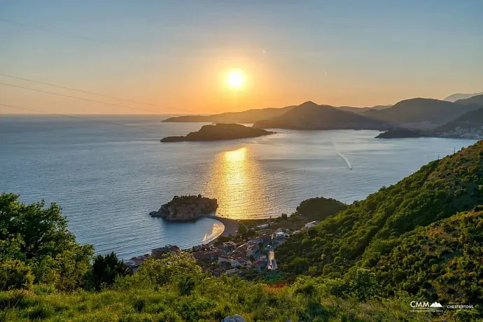 3 odalı daire, 90 m², Blizikuće — Sveti Stefan manzarası