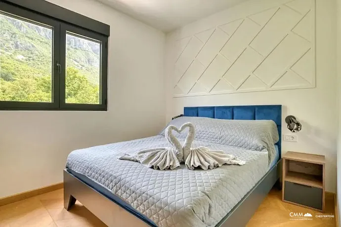 3 odalı daire, 90 m², Blizikuće — Sveti Stefan manzarası