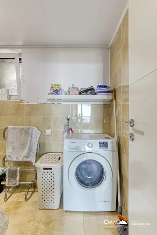 Petrovac'ta Akdeniz Manzaralı Dubleks Daire, 104 m²
