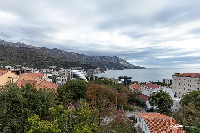 Bečići’de Lüks İki Odalı Daire – Sveti Stefan Manzaralı