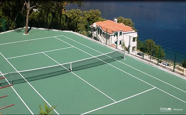 Üç yatak odalı, deniz manzaralı, yüzme havuzlu daire