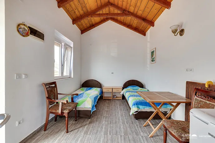 Tivat'ta panoramik deniz manzaralı villa