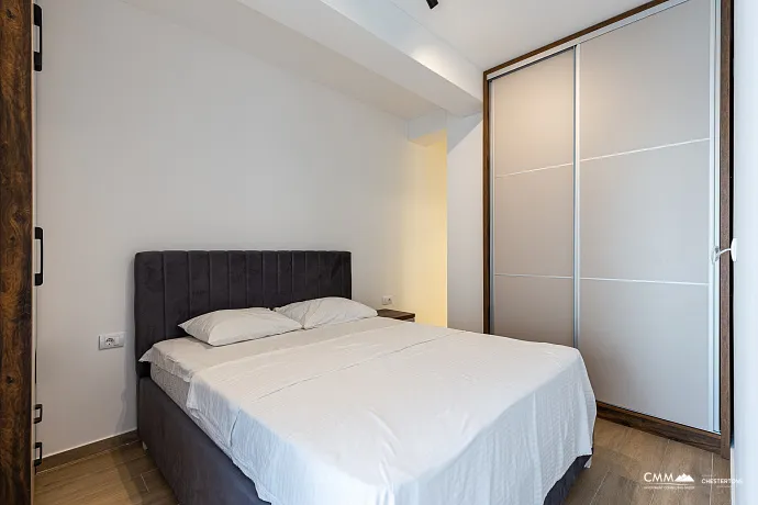 Bečići’de Tek Yatak Odalı Daire – Tamamen Eşyalı!