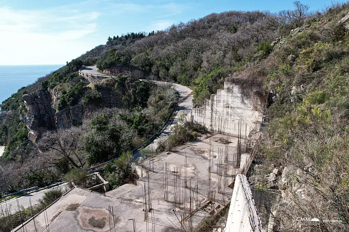 Rezevici'de apart otel projesi olan 1580 m2 arsa
