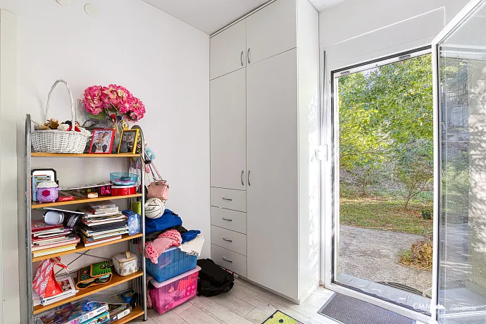 Petrovac'ta Akdeniz Manzaralı Dubleks Daire, 104 m²