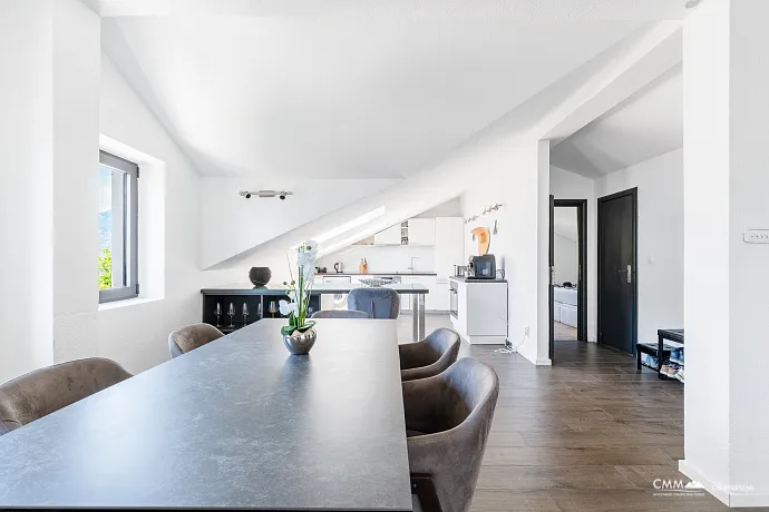 Eşsiz Deniz Manzaralı Lüks Penthouse – Dobrota, Karadağ