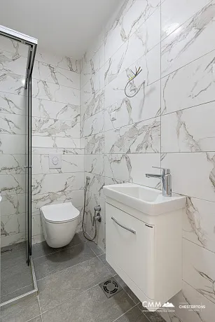 Mobilyalı Deniz Manzaralı Daire – 43 m² | Bečići’de 5★ Lüks Konut Kompleksi, Üst Düzey Olanaklarla