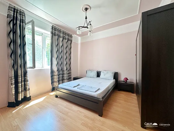 Dobra Voda'da 308 m2'lik üç katlı ev