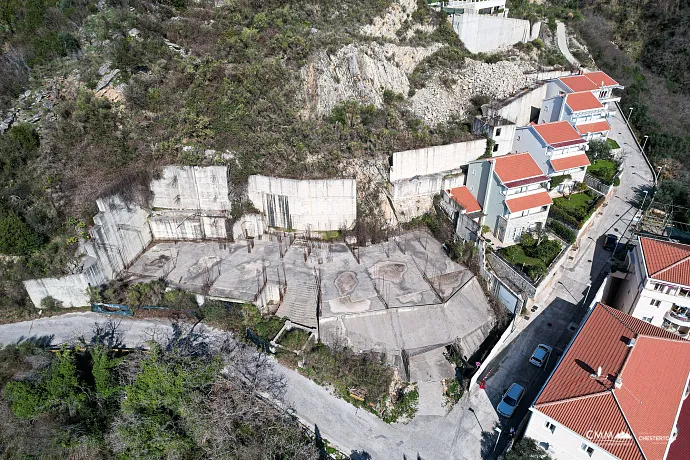 Rezevici'de apart otel projesi olan 1580 m2 arsa