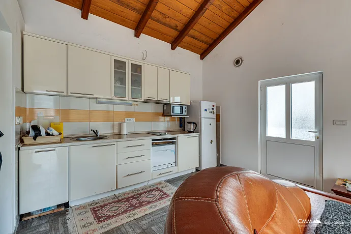 Tivat'ta panoramik deniz manzaralı villa