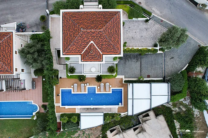 Sveti Stefan’a yakın, Blizikuće’de lüks villa