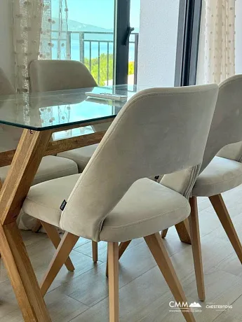 Tivat'ta üç odalı daire