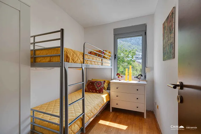 Blizikuće'de Lüks Yatırım Villası – 3 Daire, Havuz ve 120 m² Çatı Terası
