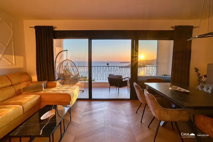 3 odalı daire, 90 m², Blizikuće — Sveti Stefan manzarası