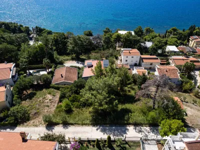 Šušanj’da deniz manzaralı arsa, plaja 150 m — 950 m²