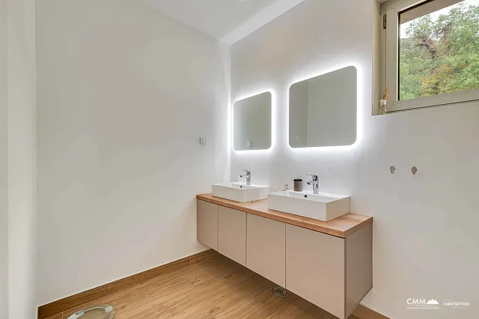 DENİZ MANZARALI, LÜKS 3 YATAK ODALI SATILIK DAİRE