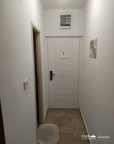 Karadağ'ın Kalbinde Büyüleyici Bir Sahil Dairesi