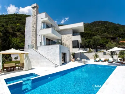Herceg Novi'de yeni ev