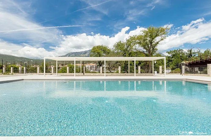 Igalo'da yeni bir komplekste daireler