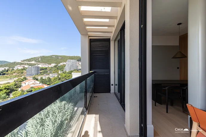 Becici'de ayrıcalıklı bir konumda lüks daireler