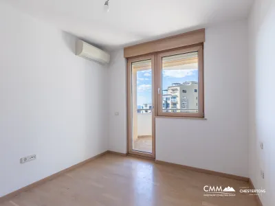 52 m² Daire, Deniz Manzarası ve İki Teras ile Bečići'de