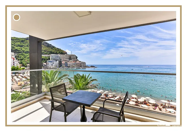 Rafailovici'de ilk hatta satılık daireler