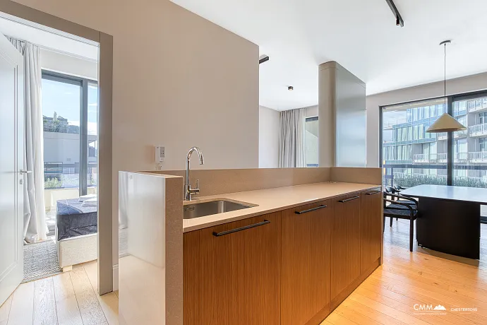 Becici'de ayrıcalıklı bir konumda lüks daireler