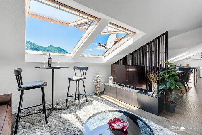 Eşsiz Deniz Manzaralı Lüks Penthouse – Dobrota, Karadağ
