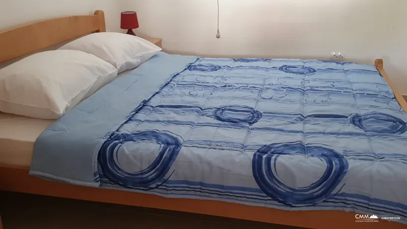 Sutomore'de 4 daireli şehir evi