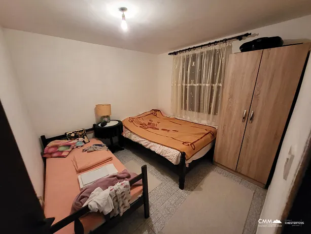 Bar'da üç yatak odalı ev