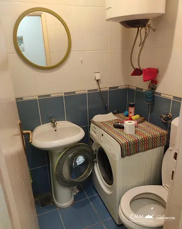 Karadağ'ın Kalbinde Büyüleyici Bir Sahil Dairesi