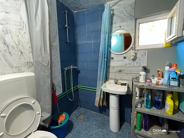 Budva'da 355 m² arsa üzerinde 50 m² ev
