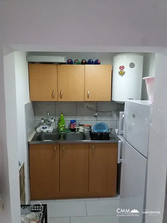 Sutomore'da iki katlı ev