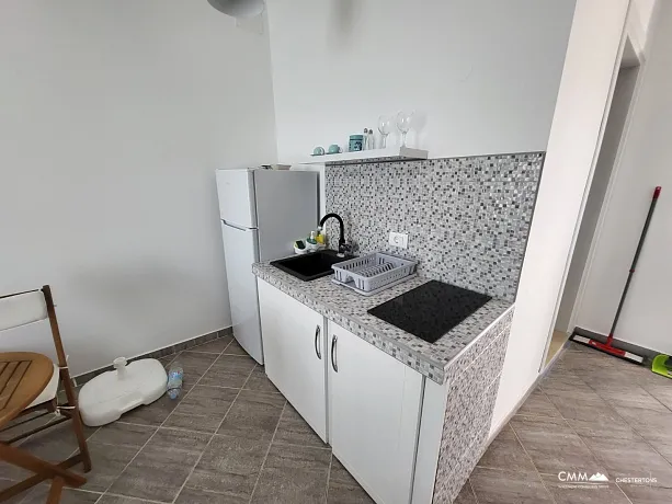 Utjeha'da panoramik deniz manzaralı geniş ev