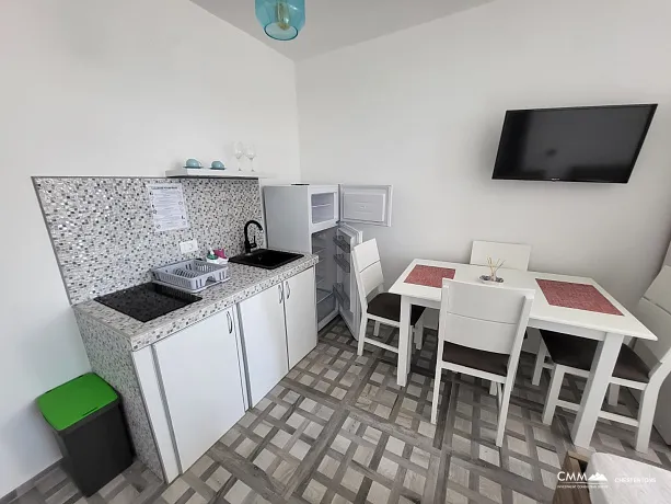 Utjeha'da panoramik deniz manzaralı geniş ev