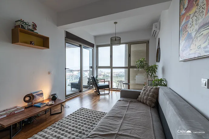 Tivat, Mažina Bölgesinde Deniz Manzaralı Geniş Daire