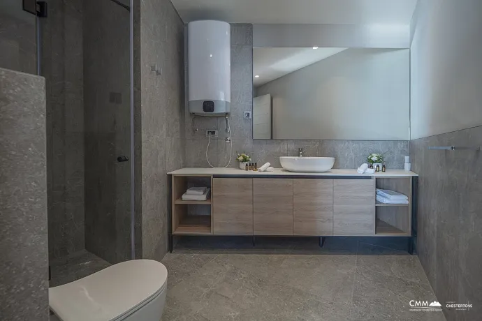 Becici, Budva'da Deniz Kenarında Lüks Daireler