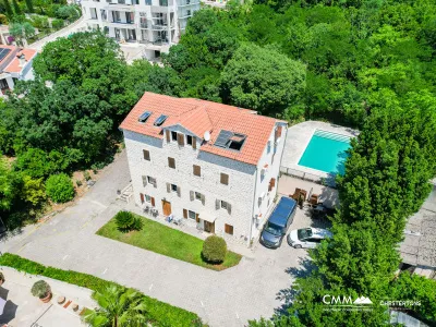Eşsiz Deniz Manzaralı Lüks Penthouse – Dobrota, Karadağ