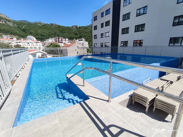 Rafailovici'de ilk hatta satılık daireler