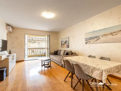 Pržno’da 46 m² modern daire, deniz yakınında