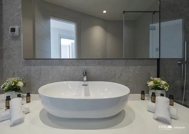 Becici, Budva'da Deniz Kenarında Lüks Daireler