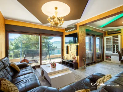 Herceg Novi'nin merkezinde mükemmel villa