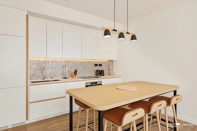SATILIK LÜKS İKİ YATAK ODALI DAİRE KARADAĞ